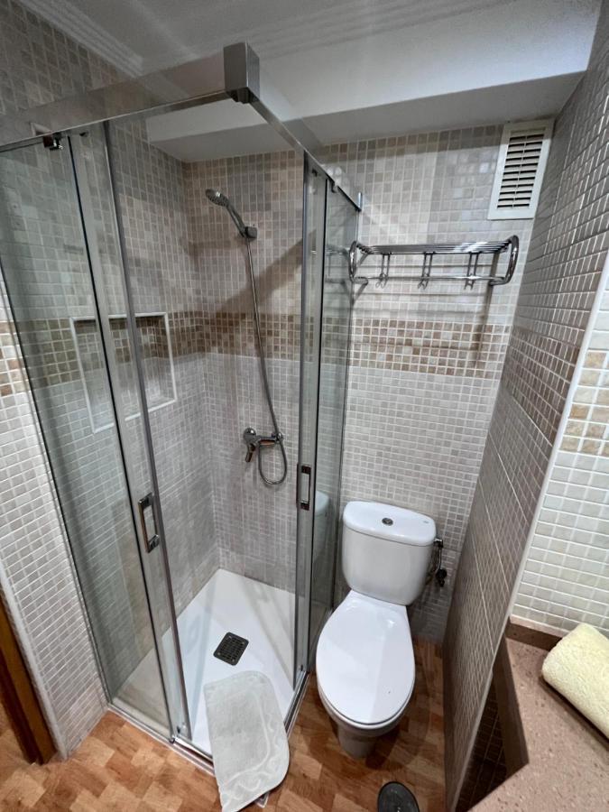 Gatu Villa Elvira Junto Al Hospital Y Playa 2 Dormit Y 2 Banos, Preferente Mayores De 25 Anos Y Familias Cádis Exterior foto